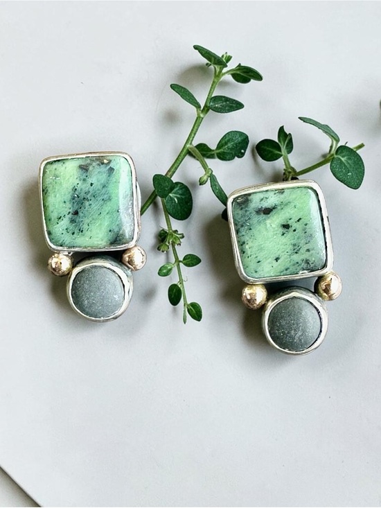 Sterling Jewelry - Natural nephrite Jade Earrings in Sterling Silver 925 & 14K Gold Accents